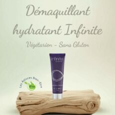 Démaquillant Hydratant Infinite Forever 118 ml, nettoyant visage à l'aloe vera et noix de coco sur du bois flotté- Les Astuces Bien-Être d'Isa